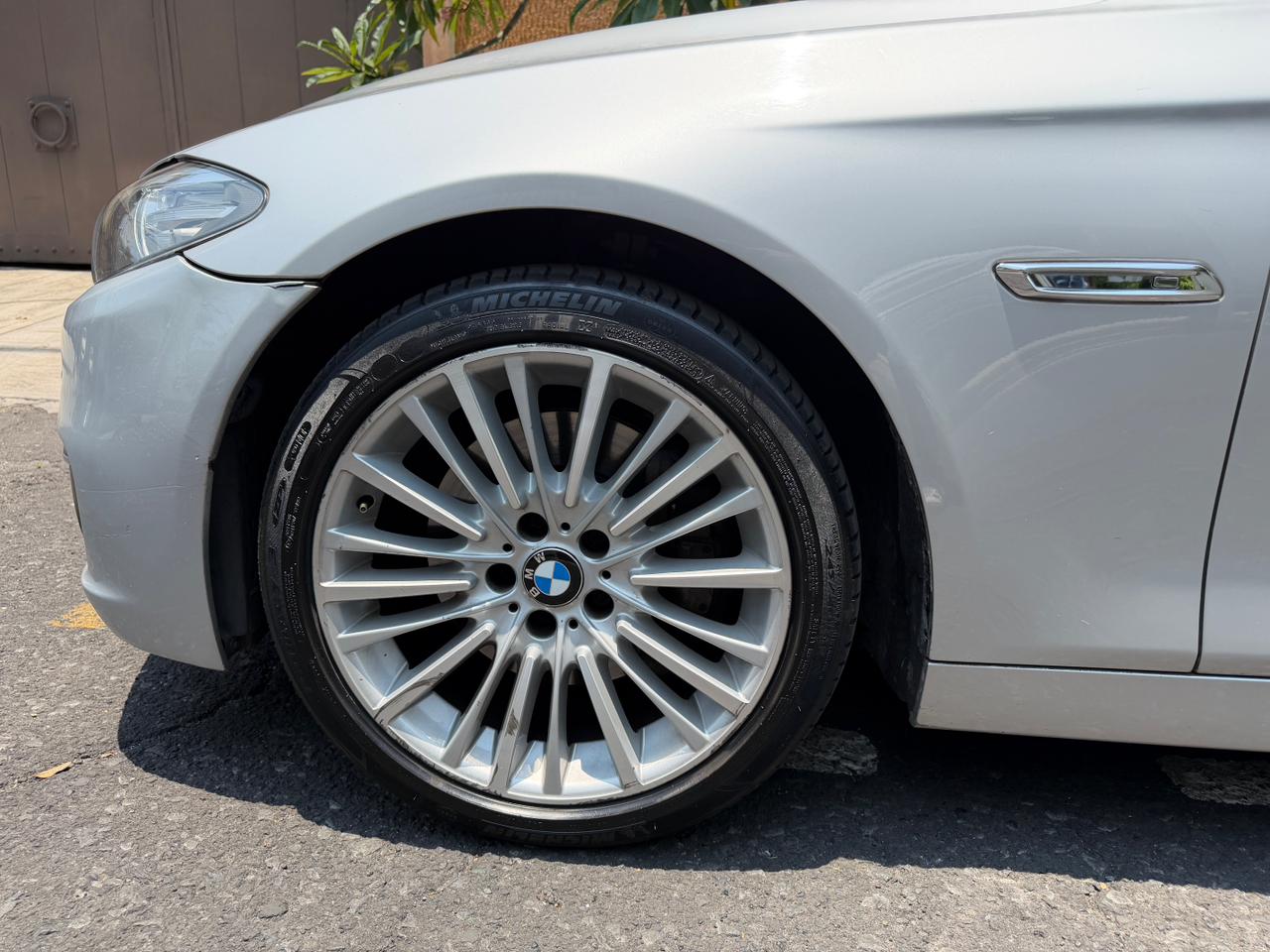 BMW  535IA LUXURY LINE 2014