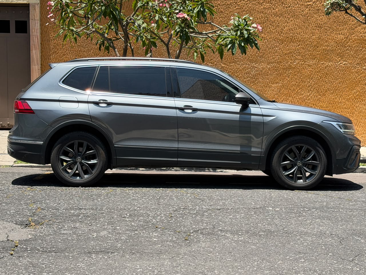 Volkswagen  TIGUAN COMFORTLINE 2022