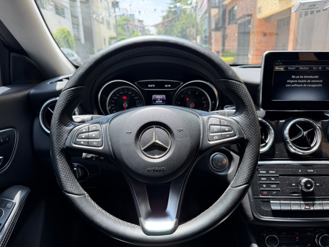 Mercedes-benz  CLA 200 SPORT 2019