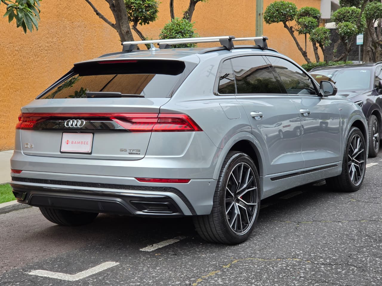 Audi  Q8 MILD HYBRID S LINE 2023