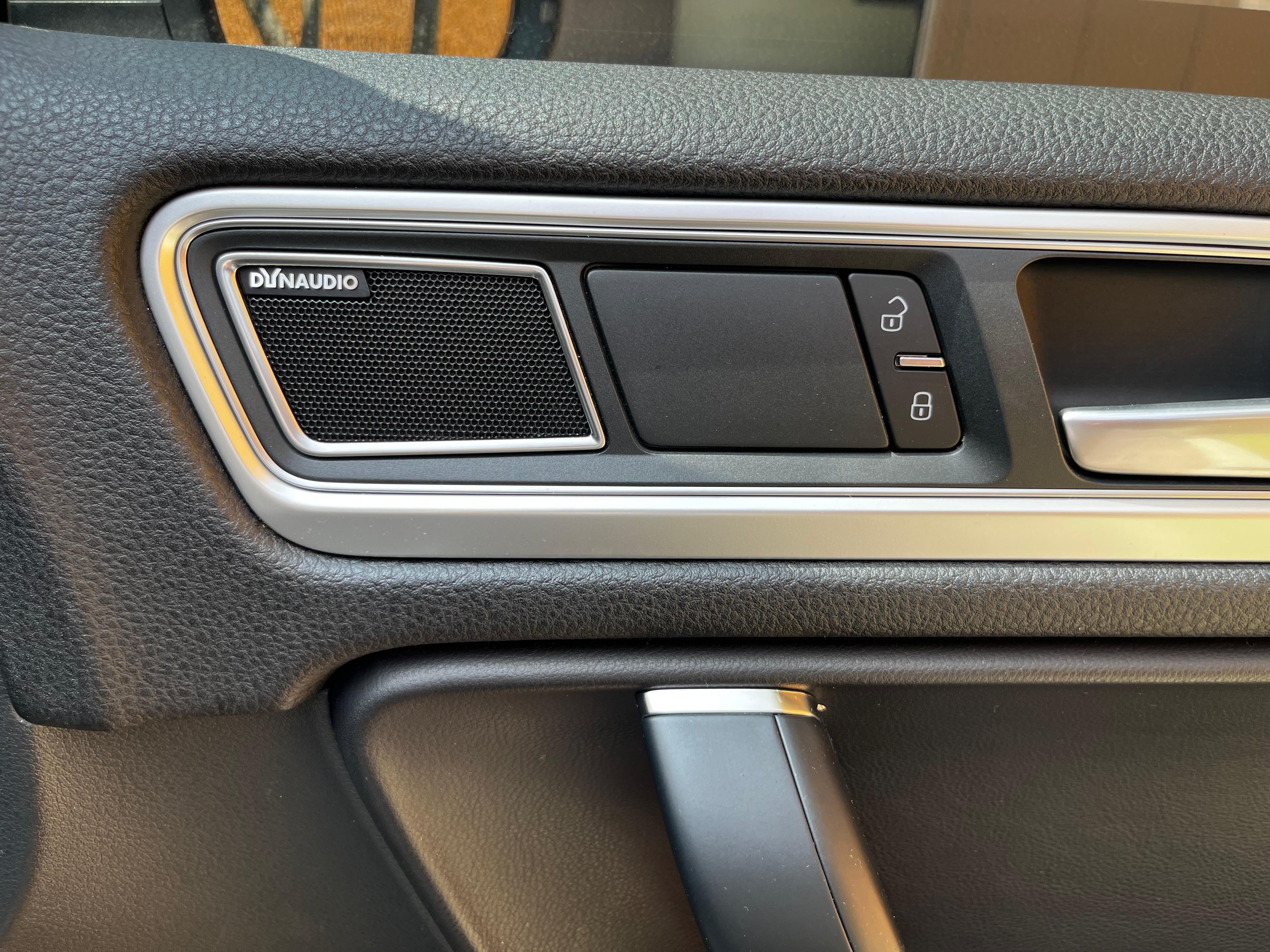 Volkswagen  TOUAREG HIBRIDO TIPTRONIC 2017