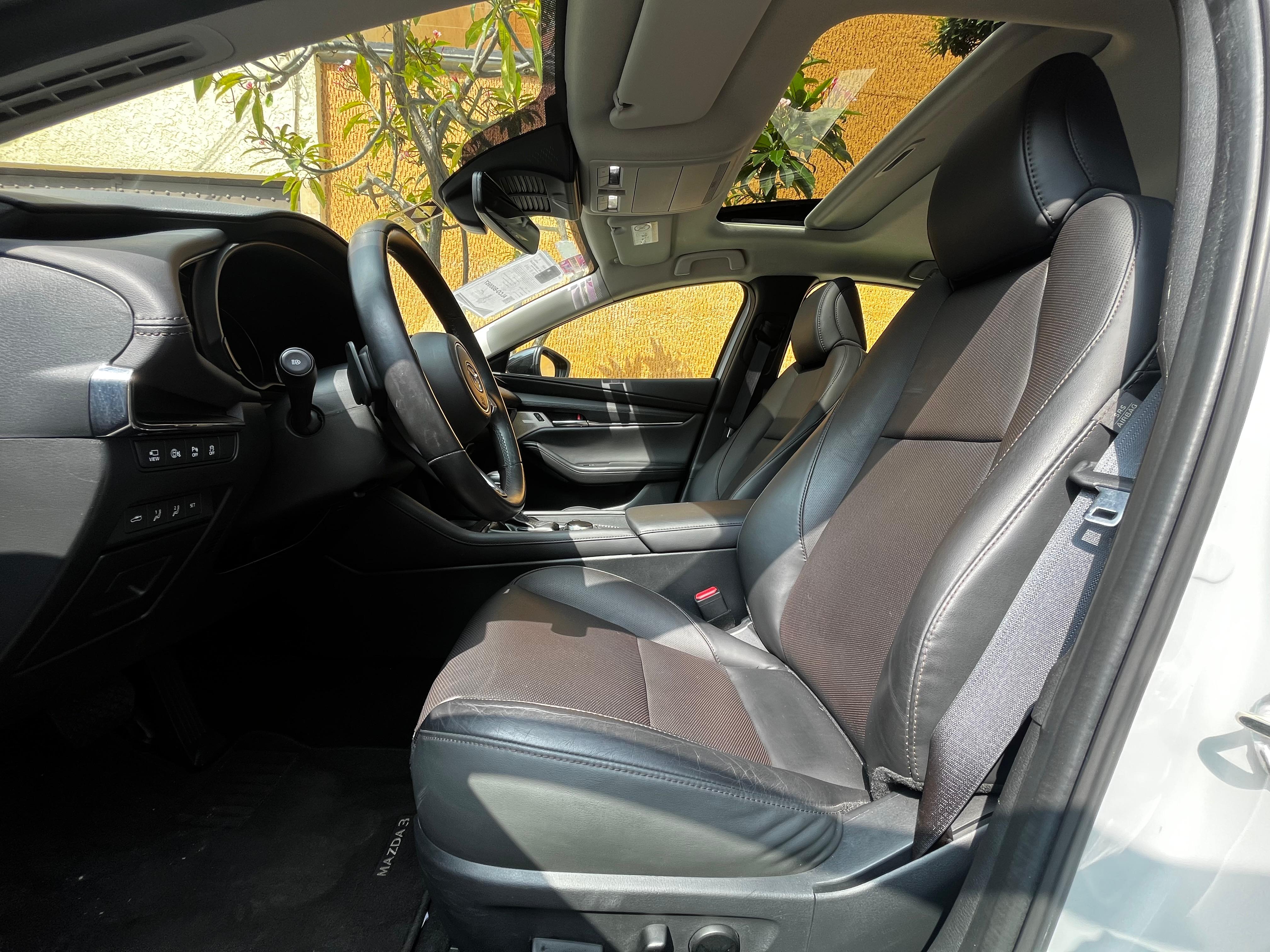 Mazda  3 SIGNATURE 2024